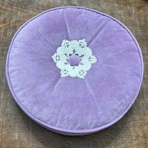 Round throw pillow light purple